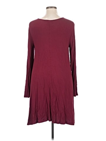 Old Navy Casual Dress (view 2)