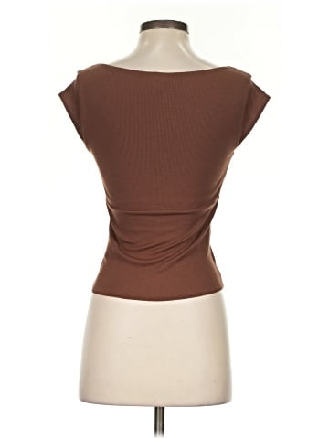 Vuori Sleeveless T-Shirt (view 2)