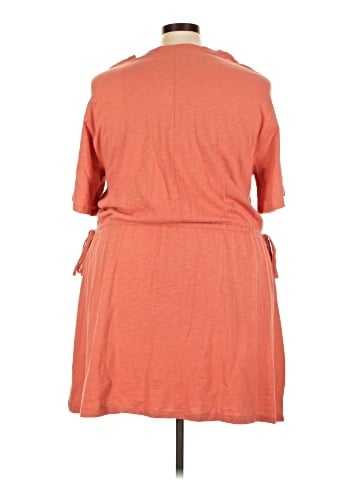 Old Navy Casual Dress (view 2)