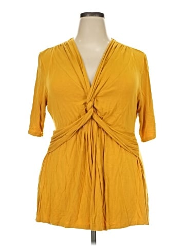 Kiyonna 3/4 Sleeve Top (view 1)