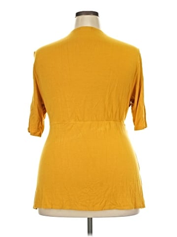 Kiyonna 3/4 Sleeve Top (view 2)