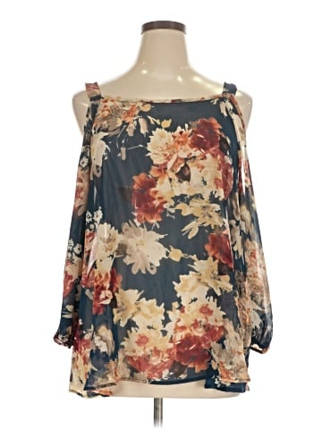 FASHION TO FIGURE Sleeveless Blouse (view 1)