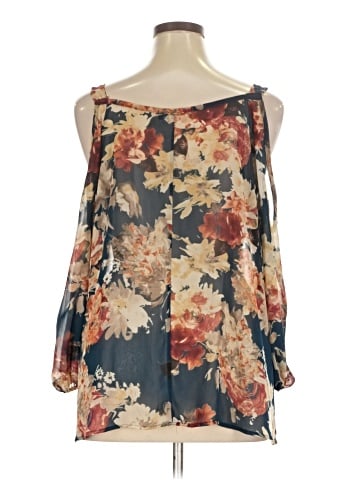 FASHION TO FIGURE Sleeveless Blouse (view 2)