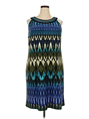 Sandra Darren Casual Dress (view 1)