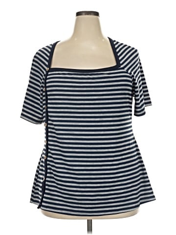 BLOOMCHIC Short Sleeve Top (view 1)