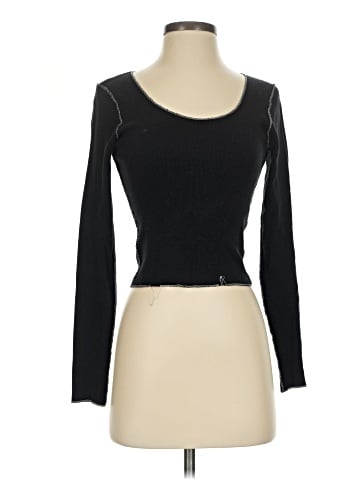 Brandy Melville Long Sleeve T-Shirt (view 1)