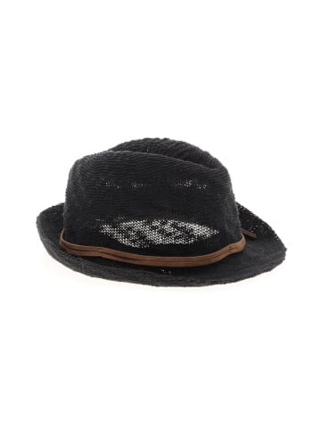 Apt. 9 Fedora (view 1)
