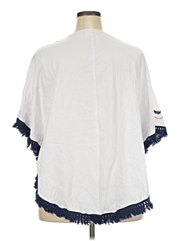 Forgotten Grace Poncho (view 2)