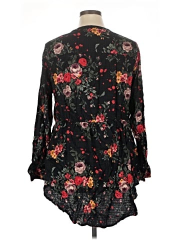 Torrid 3/4 Sleeve Blouse (view 2)