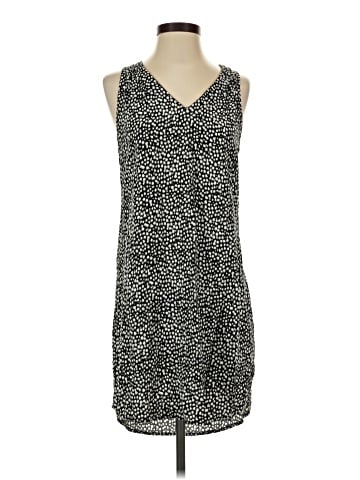 Old Navy Casual Dress (view 1)