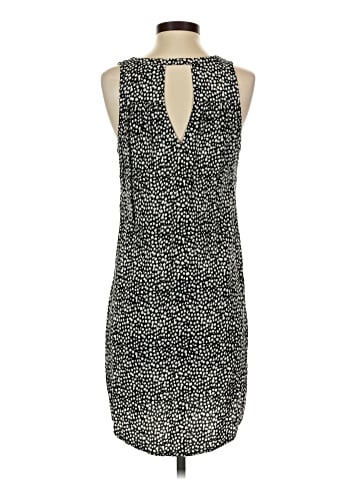 Old Navy Casual Dress (view 2)