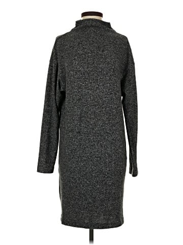 Uniqlo Casual Dress (view 1)