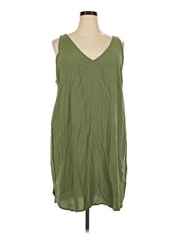 Old Navy Casual Dress (view 1)