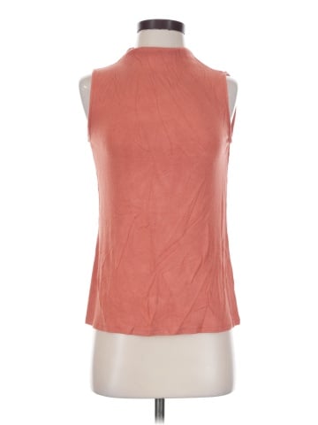 Amour Vert Sleeveless Blouse (view 1)