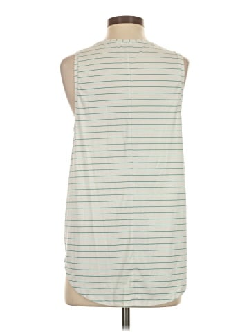 Gap Fit Sleeveless T-Shirt (view 2)