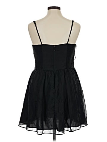 Abercrombie & Fitch Cocktail Dress (view 2)