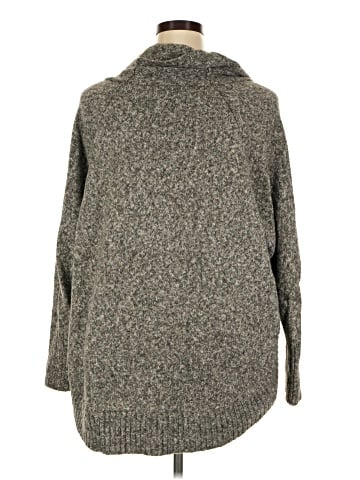 Leo & Nicole Pullover Sweater (view 2)