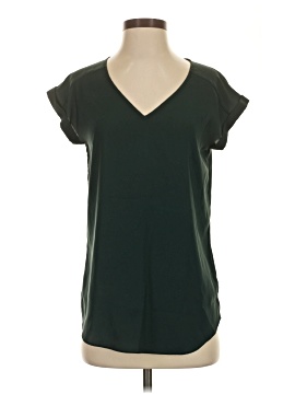 Express Outlet Short Sleeve Top