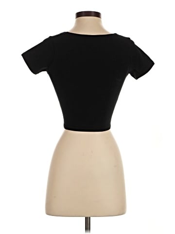 Brandy Melville Short Sleeve T-Shirt (view 2)