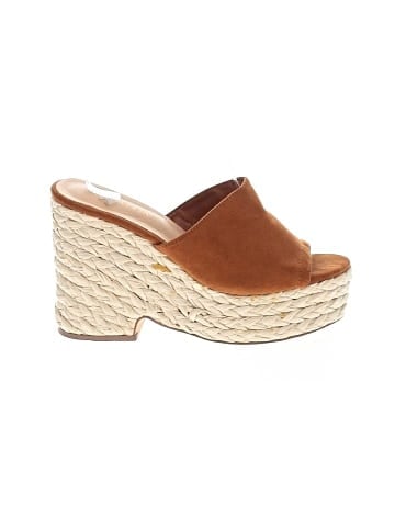 Liliana Wedges (view 1)