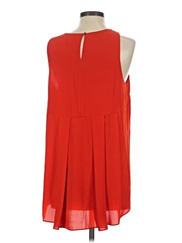 Vince Camuto Sleeveless T-Shirt (view 2)