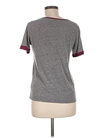 Charlotte Russe Short Sleeve T-Shirt (view 2)