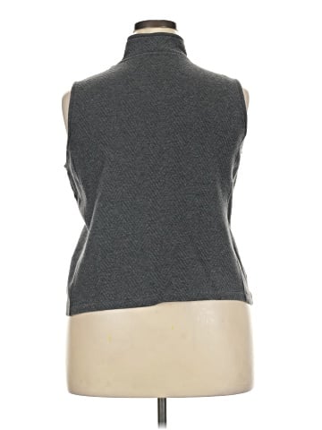 Croft & Barrow Sweater Vest (view 2)