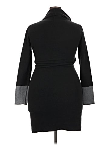 Columbia Casual Dress (view 2)