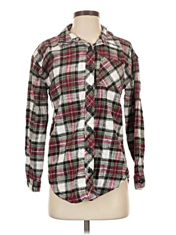 Maurices Long Sleeve Button-Down Shirt (view 1)