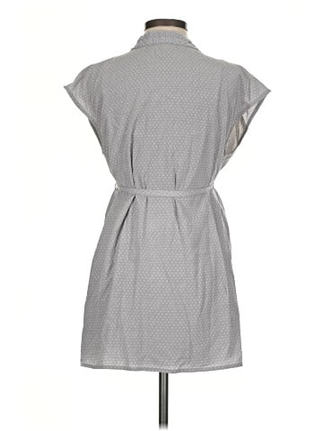Liz Lange Maternity for Target Short Sleeve Blouse (view 2)