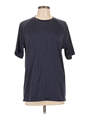 Uniqlo Short Sleeve T-Shirt (view 1)