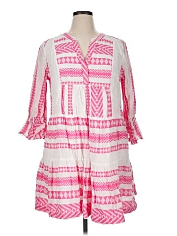 Crown & Ivy Casual Dress (view 1)