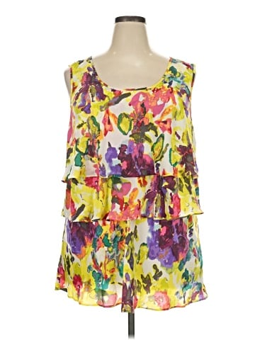 Daisy Fuentes Casual Dress (view 1)