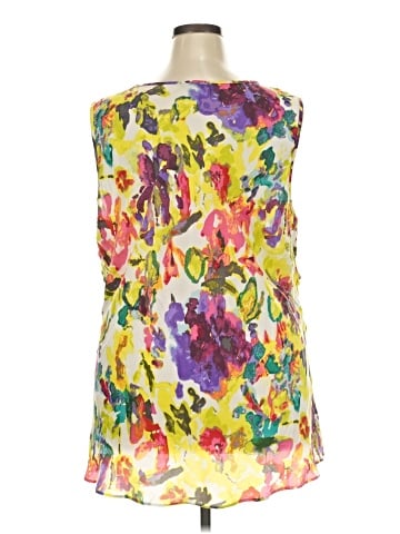 Daisy Fuentes Casual Dress (view 2)