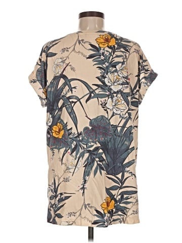 Lularoe Short Sleeve T-Shirt (view 2)