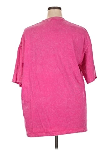 Bella Luxx Short Sleeve T-Shirt (view 2)