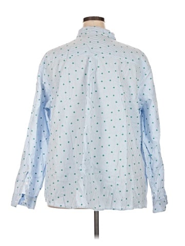 Croft & Barrow Long Sleeve Button-Down Shirt (view 2)