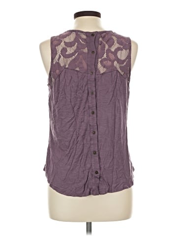 Maurices Sleeveless T-Shirt (view 2)