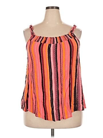 Weekend Suzanne Betro Sleeveless Blouse (view 1)