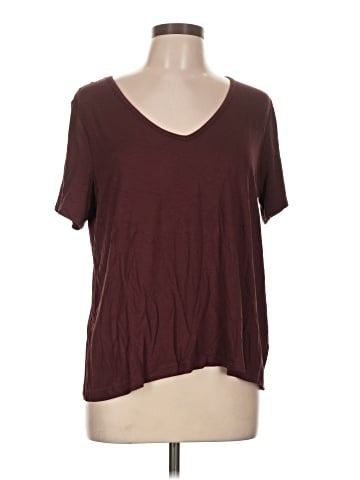 Old Navy Short Sleeve T-Shirt (view 1)