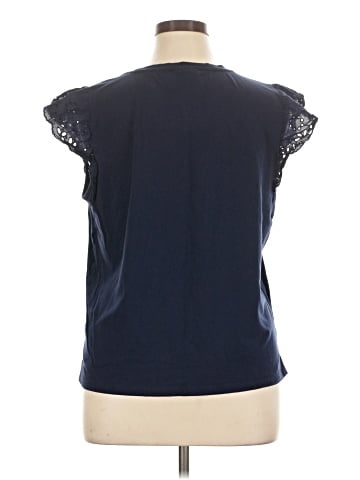 Ava & Viv Short Sleeve Top (view 2)