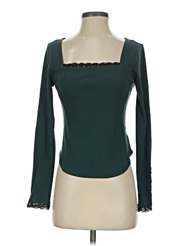 Jessica Simpson Long Sleeve T-Shirt (view 1)