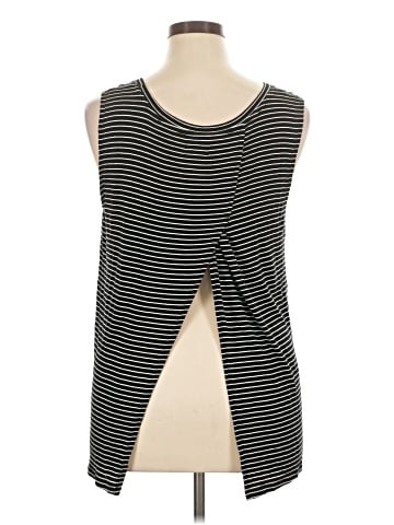 Old Navy Sleeveless T-Shirt (view 2)