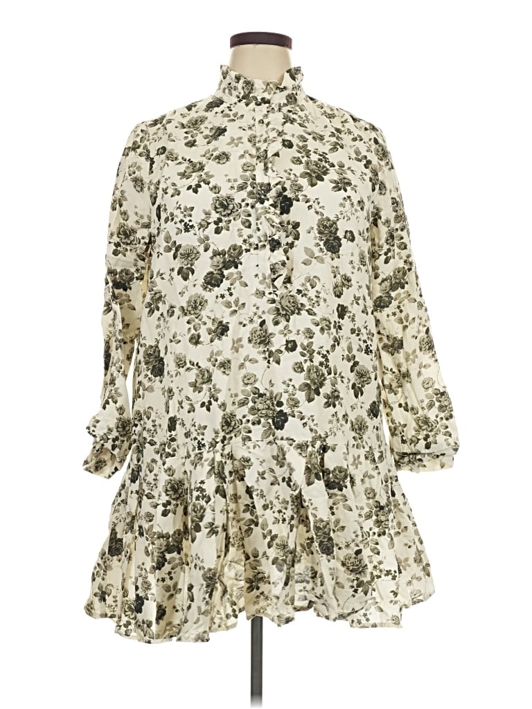 Pre-owned Tuckernuck Casual Dress In Ivory