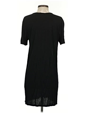 H&M Short Sleeve T-Shirt (view 2)