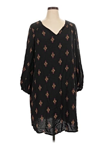 Old Navy Casual Dress (view 1)