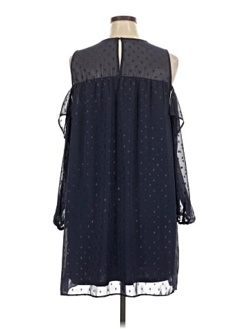 Old Navy Casual Dress (view 2)
