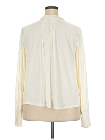 Tiny Sleeveless Blouse (view 2)