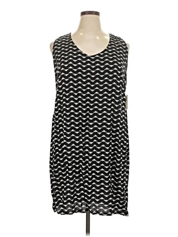 Old Navy Casual Dress (view 1)