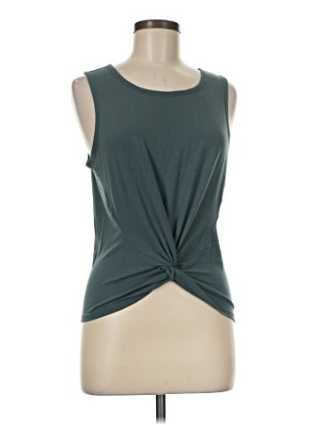 Yogalicious Sleeveless Top (view 1)